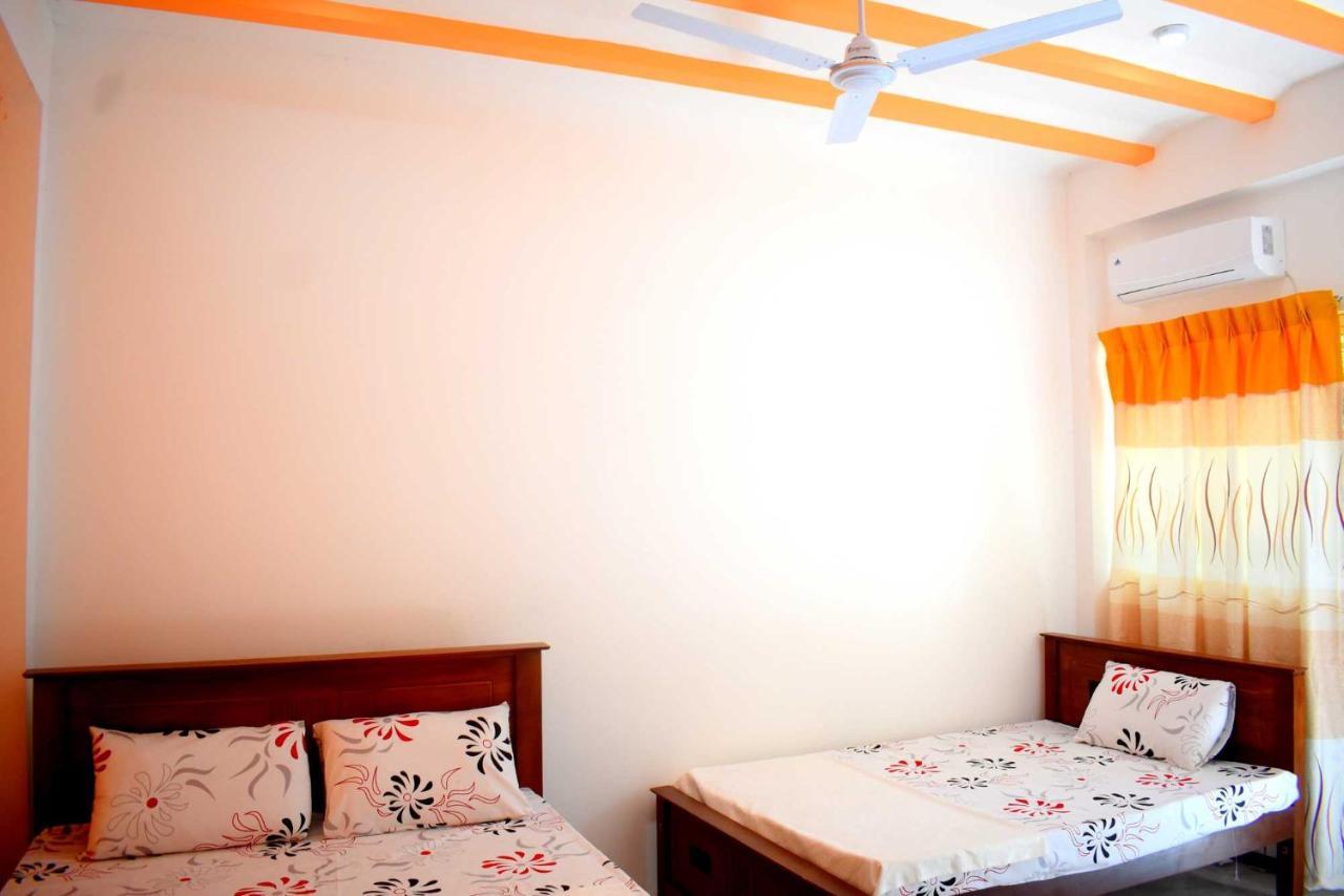 קטרגמה Sri Mayura Holiday Resort מראה חיצוני תמונה